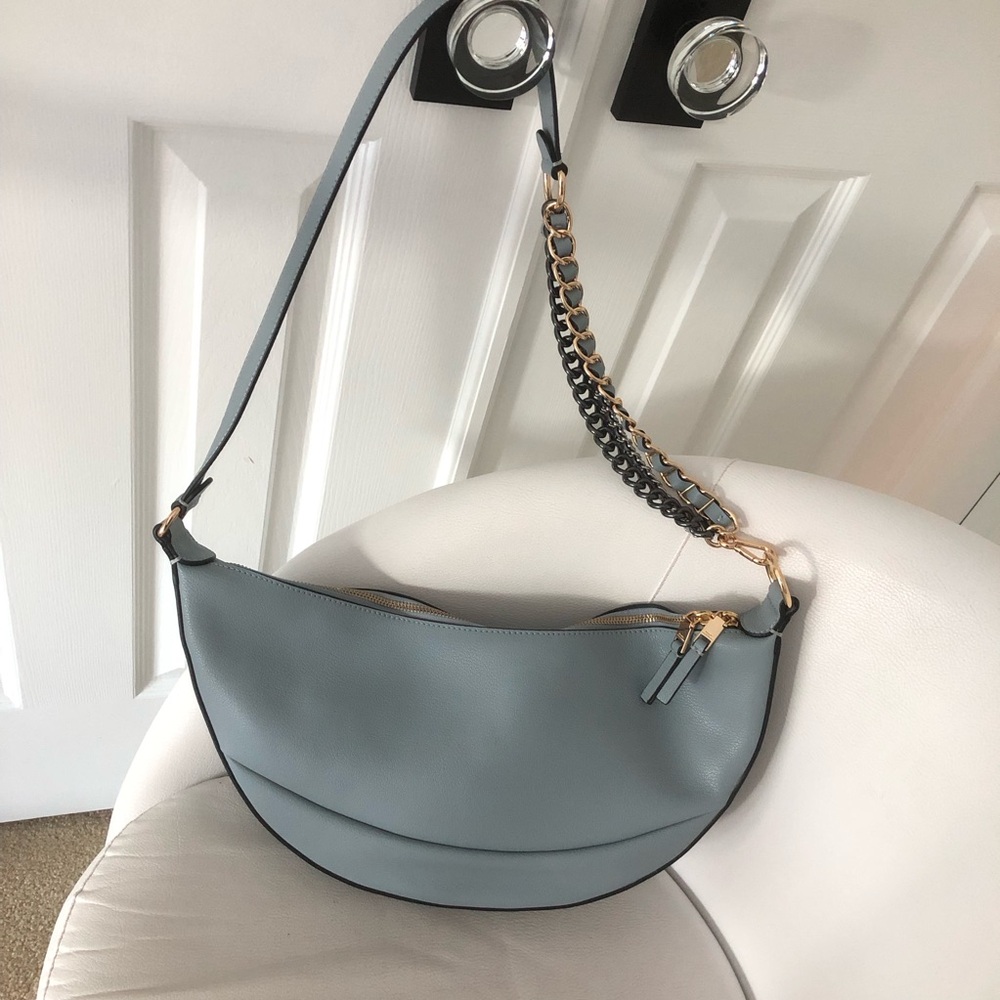๐๐ป๐ Marc Jacobs moon shape leather bag - Picture 5 of 9